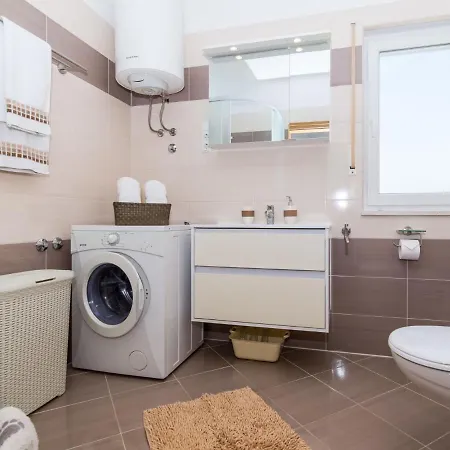 Nikaroni-1 By Interhome Apartman