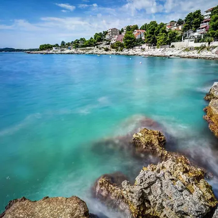 Nikaroni-1 By Interhome * تروغير